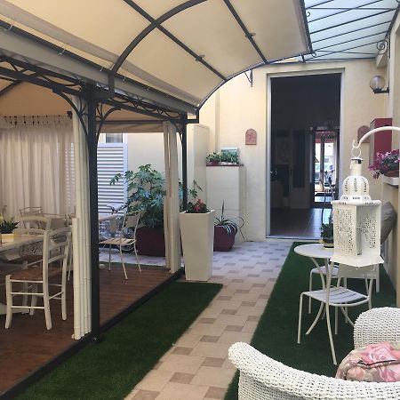 Hotel Internazionale فياريجيو المظهر الخارجي الصورة