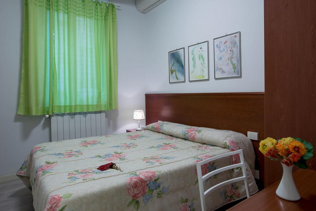 Hotel Internazionale فياريجيو المظهر الخارجي الصورة