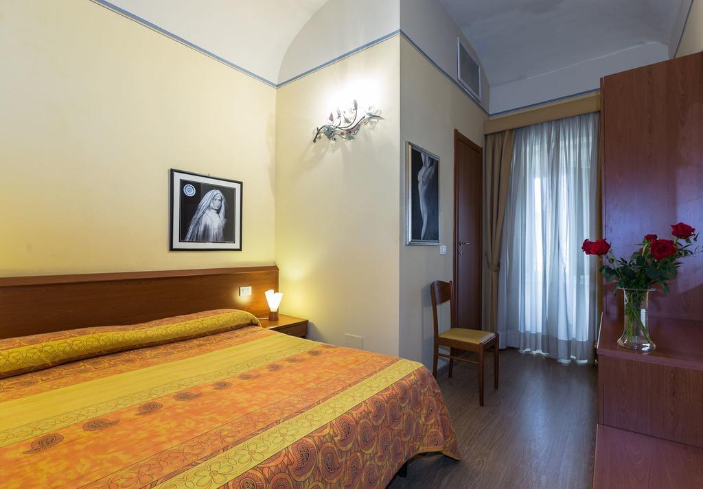 Hotel Internazionale فياريجيو المظهر الخارجي الصورة