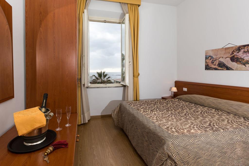 Hotel Internazionale فياريجيو المظهر الخارجي الصورة